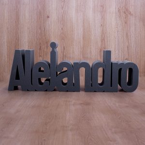 Nombre Alejandro tamaño grande tipo de letra Custom color negro en espuma de poliuretano